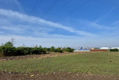 Imobilstar vinde teren 11500 mp , in spate la Metro - 3