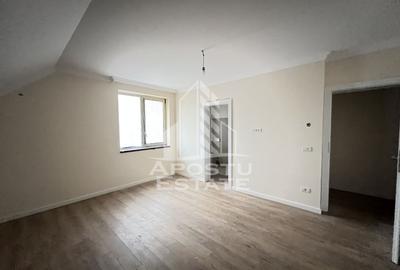 DUPLEX DE VANZARE cu suprafata foarte generoasa in Giarmata Mare - 19