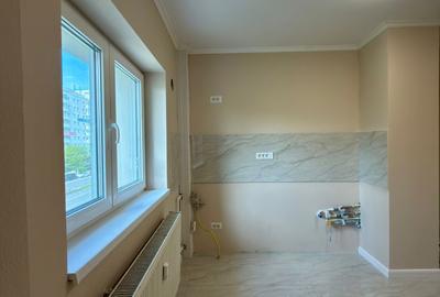 Apartament de vânzare 3 Camere | Apărătorii Patriei – 74 mp - renovat | Metrou - 14
