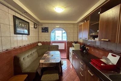 Vanzare 3 camere Fizicienilor | Centrala Proprie | 950m pana la metrou - 1