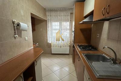 Închiriere apartament 3 camere spațios, zonă centrală, aproape metrou - 9