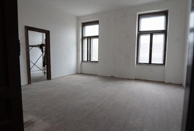 De vanzare Cladire bloc Istoric Central Arad D+P+E+M curte proprie - 17