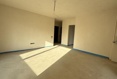 Apartament cu 2 camere semidecomandat în Florești