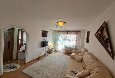 Apartament cu 2 camere semidecomandat în Craiter