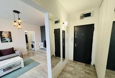 Apartament cu 2 camere semidecomandat, mobilat în 1 Mai
