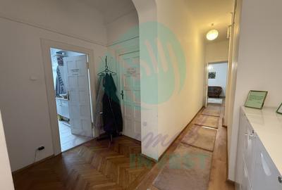 Spatiu, lumina si eleganta intr-un apartment interbelic - 13