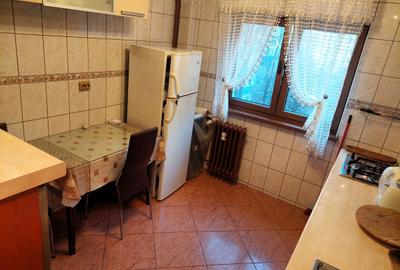 Apartament cu 3 camere mobilate, utilate in bloc izolat, Bucur Obor, comision 0% - 8