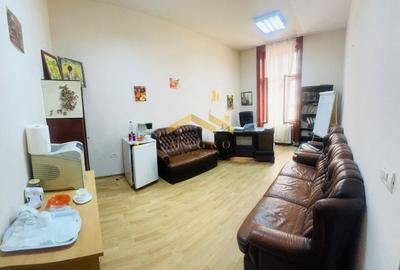 Apartament (pretabil pentru Birou ,Cabinet etc.) de vanzare in centru. - 3