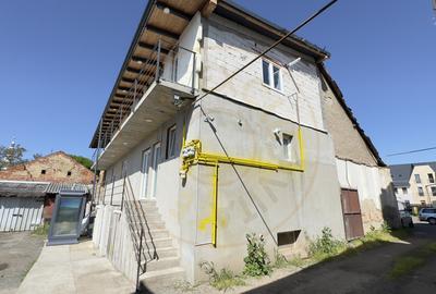 Cladire cu 2 Spatii Comerciale S+P+1-Ultracentral Carei-Str.1 Dec. 1918 - 2