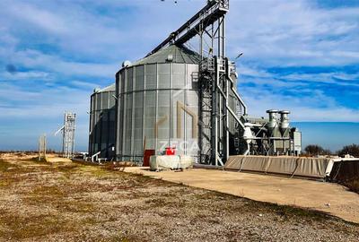 Spațiu industrial, de 30.00 mp, în Luciu