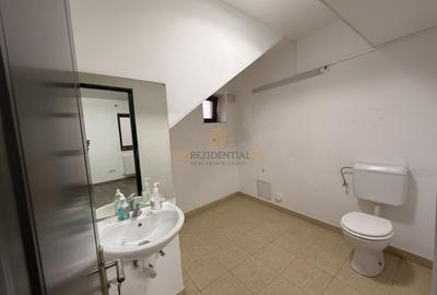Spatiu comercial, pozitionare excelenta, exact la metrou Aparatorii P - 20