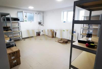 Apartament cu 3 camere semidecomandat în Florești