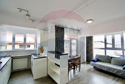 Apartament cu 3 camere semidecomandat, mobilat în Florești