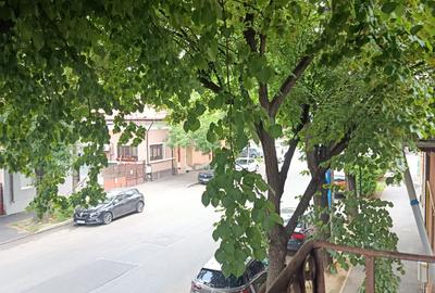 Apartament de vânzare în vilă – ideal pentru investiție - 2