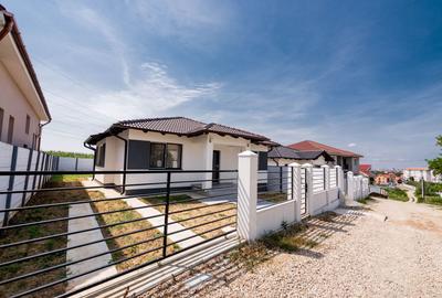 Casa in Sanmartin, zona Beverly Hills - 1