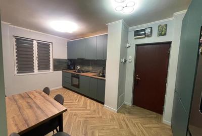 Apartament cu 3 camere semidecomandat, mobilat în Vatra Luminoasă