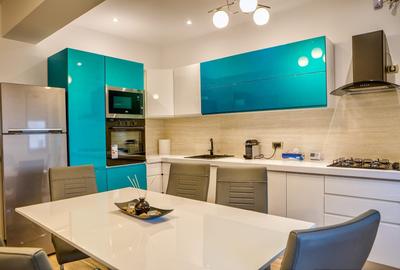 Apartament 3 camere de închiriat - 1