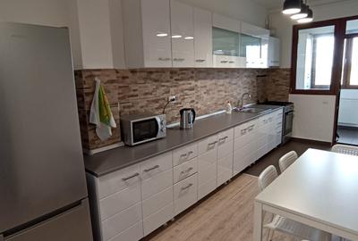 Inchiriere apartament 2 cam, 2 bai, parcare, mobilat,90 mp Prelungirea Ghencea - 1