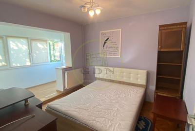 Apartament 3 camere decomandat, etaj 3 din 4, mobilat, utilat, str Coposu - 4