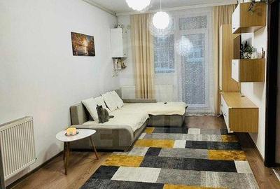 Apartament cu 3 camere decomandat în Iris