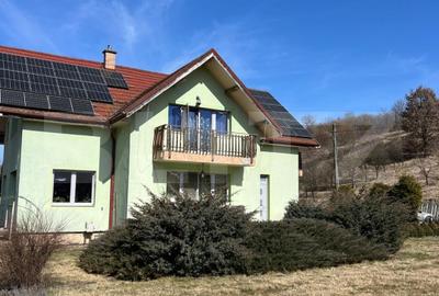 Vila D+P+M cu teren generos de 1000mp si vedere panoramica ! - 1