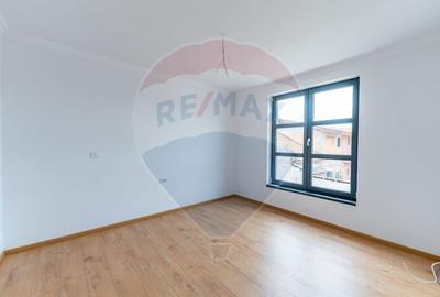 Casă elegantă și spațioasă – în complex privat, zona centrală Arad - 28