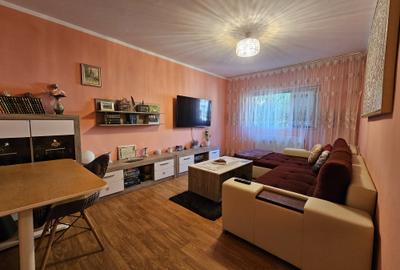 Apartament 3 camere, et. 3 din 4, Timișoara, zona Aradului