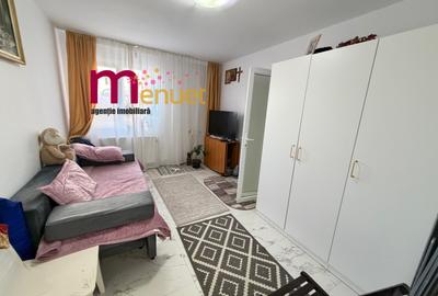 Apartament 2 camere,zona Neptun,parter - 1