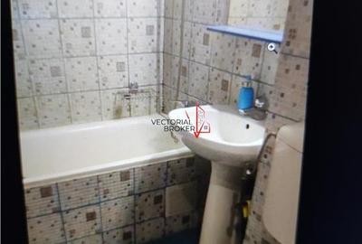 Garsoniera in bloc reabilitat, cu 2 lifturi Tei,12 min metrou OBOR - 4