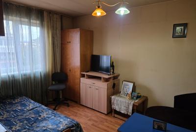 Vand apartament 2 camere Kogalniceanu - 3