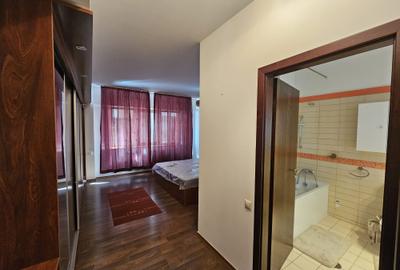 Pipera,  Peninsula  Petricani cinci camere 230 mp  mobilat utilat curte  350 m - 5
