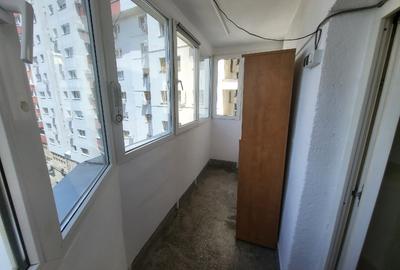 PIATA 1 MAI  4 camere spatios  zugravit 3 balcoane inchise - 5