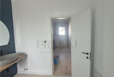 DUPLEX INDIVIDUAL -   Despartit prin camera Tehnica  - bucatarie inchisa -  2 Fr - 21