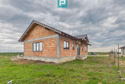 Casa nouă la roșu în Zimandcuz - 7