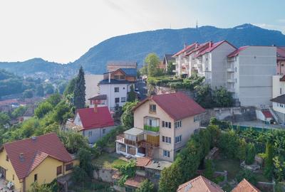 VANZARE | VILA - 3 APARTAMENTE | Drumul Poienii Brasov  - Proprietate Unica - 1