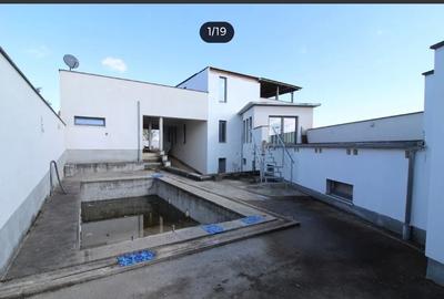 Casa cu variante de dezvoltare pensiune,clinica sau casa particulara privata 100 - 1