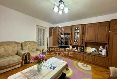 Apartament cu 2 camere semidecomandat, mobilat în Lipovei