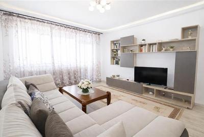 Apartament cu 2 camere decomandat, mobilat în Tractorul