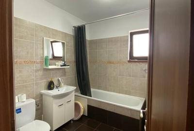 Apartament de 65 mp utili,parcare inclusa,etaj intermediar - 12