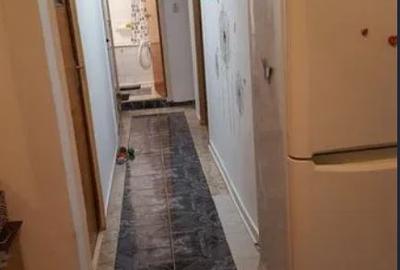 Apartament cu 3 camere decomandat în Rahova