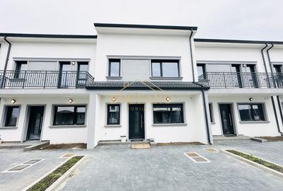 Casă cu 4 camere în Săcălaz