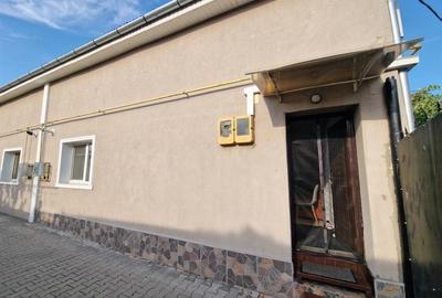 RECO Casa renovata complet la curte comuna in Cantemir - 18