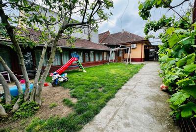 Casă individuală cu 5 camere în Mehala