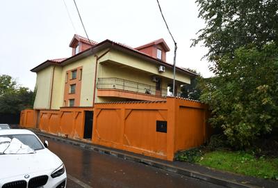 Vila spatioasa, pretabil pentru locuit/clinica, zona Micro 17 – Galati - 3