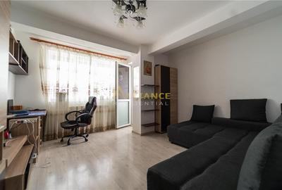 Apartament cu 3 camere decomandat, mobilat în Central