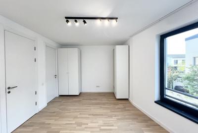 SUPERB / PARTIAL MOBILAT / GRADINA - 24