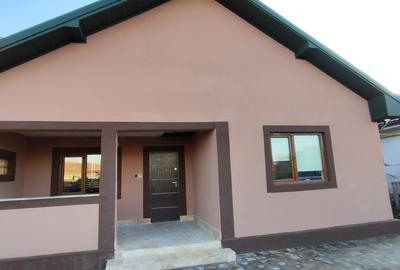 Casă cu 3 camere în Valu lui Traian