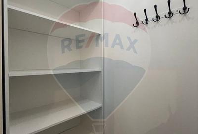 Apartament cu 3 camere, 2 bai și loc de parcare - 35