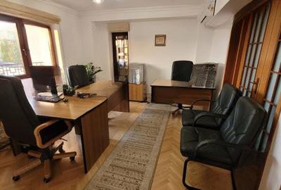 Apartament 3 camere amenajat pentru birou / sediu firma | Decebal - 4