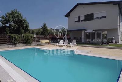 Casă individuală cu piscină Borhanci Stradă privată - 1